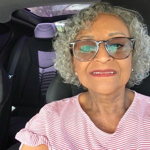 Meet your Posher, Lydia